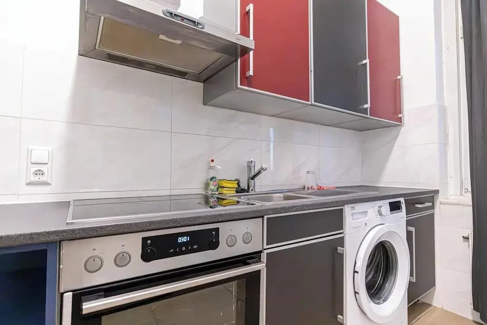 Large 5BR Central Flat Near Augarten - photo 16