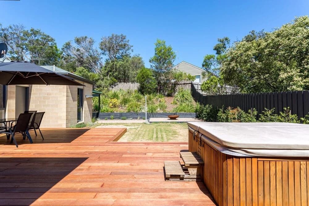 Caxton Beach Hideaway - photo 9