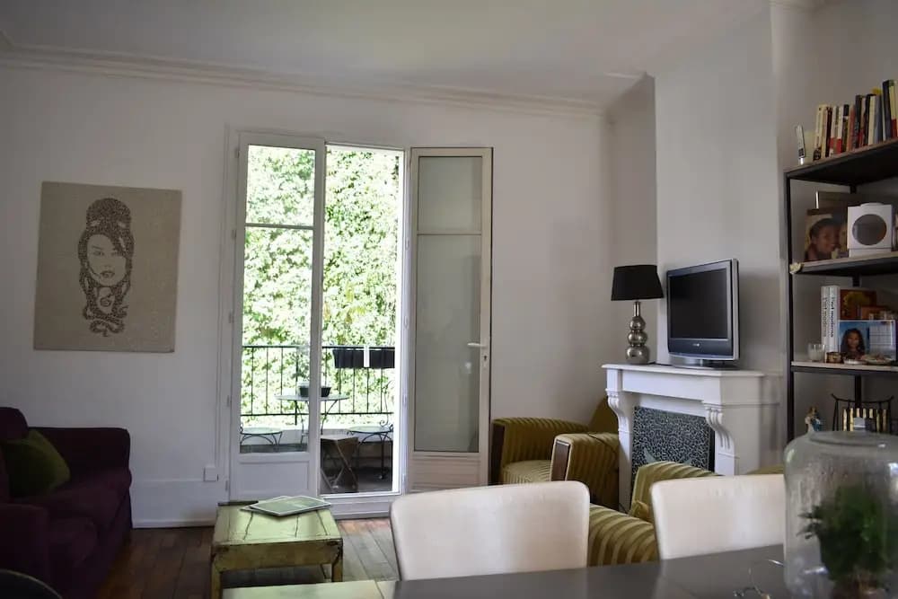 3 Storey Flat With Private Terrace - photo 3