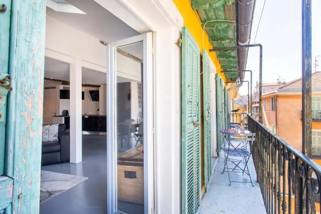 Ross 5- F2, Lumineux, Balcon, Loft, Clim, Vieux-Nice - photo 12