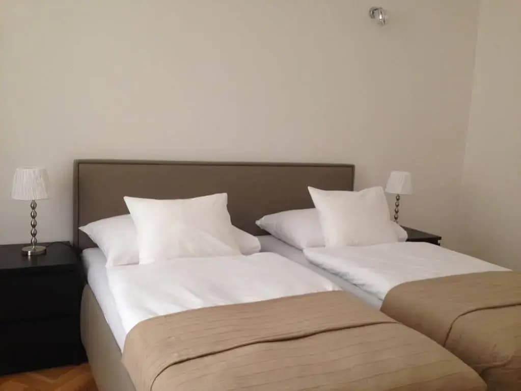 Apartment Hybernska - photo 2