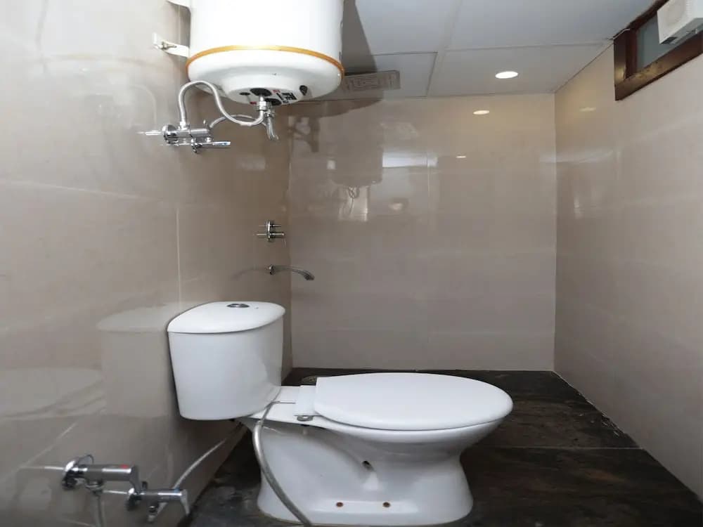 OYO 12503 Hotel Corner Point - photo 10