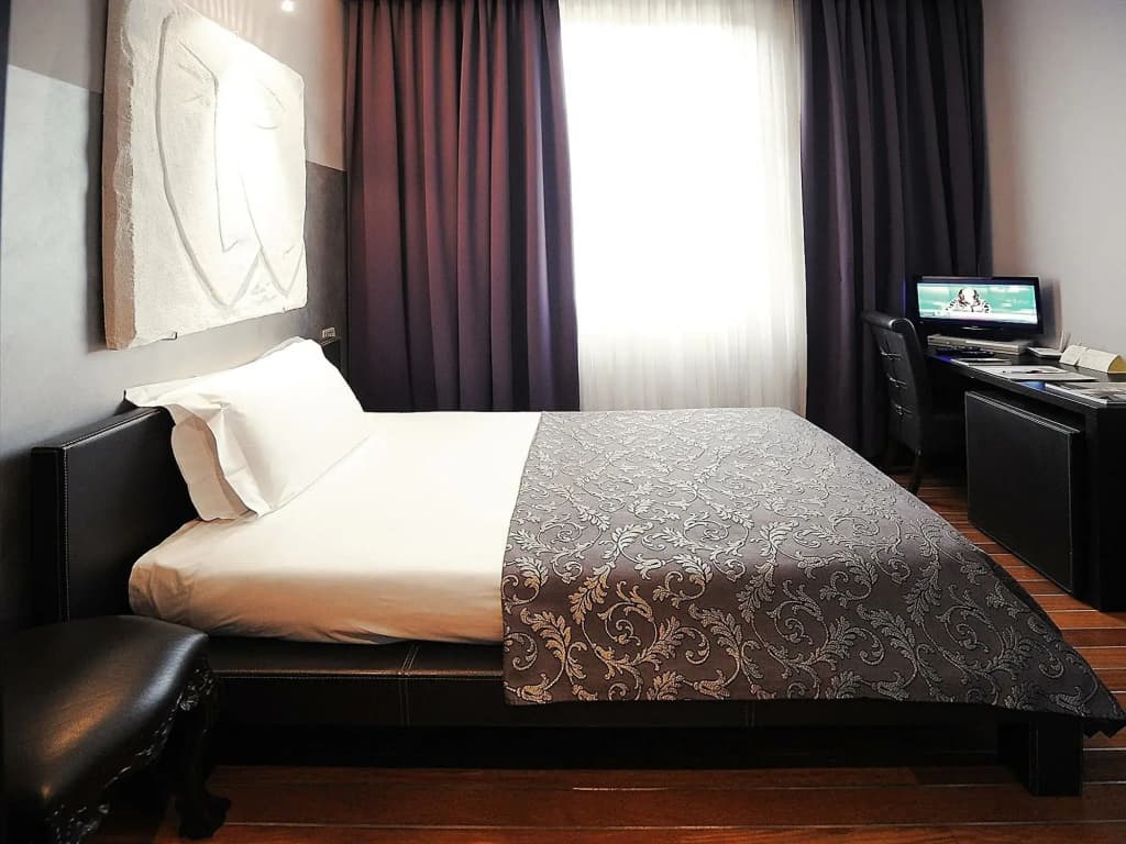 Borghese Palace Art Hotel - photo 3