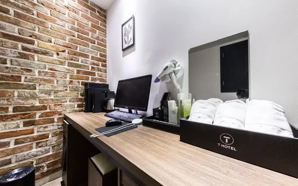 T hotel Cheonho - photo 6