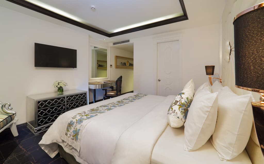 A&EM Saigon Hotel - photo 6
