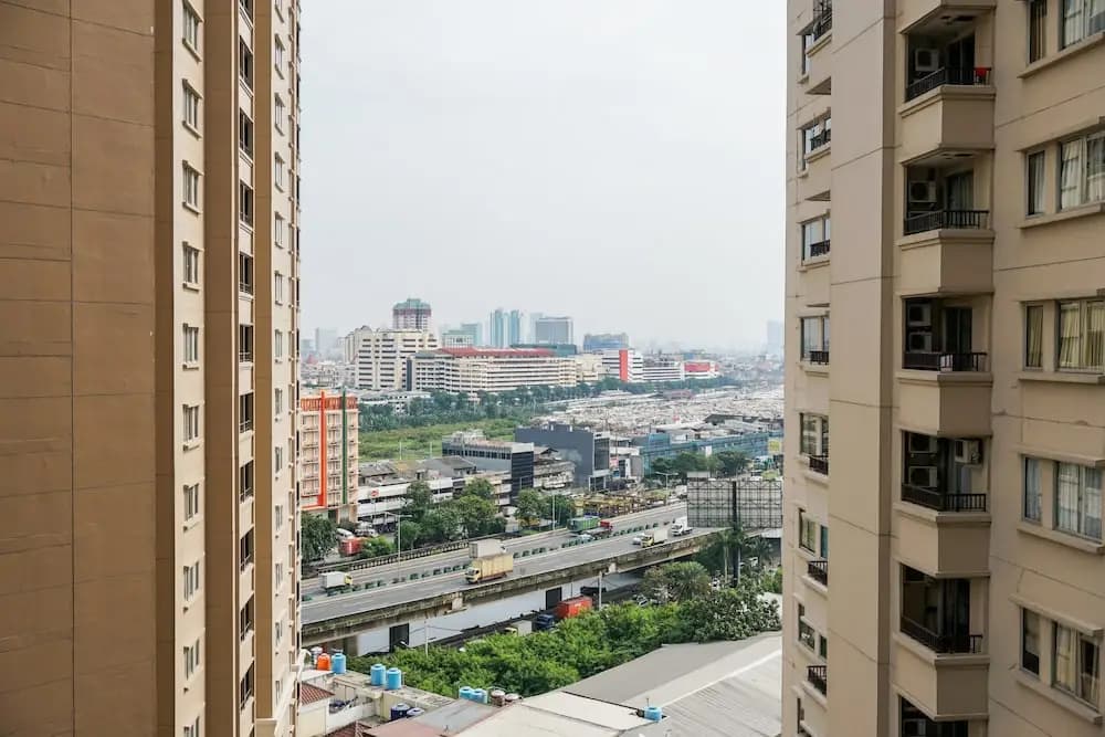 Trendy Studio at Menteng Park Apartment - photo 1