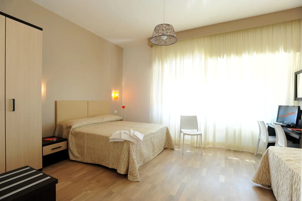 Honey Rooms - photo 3