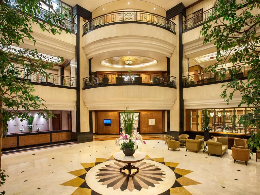 Menara Peninsula Hotel Jakarta - photo 2