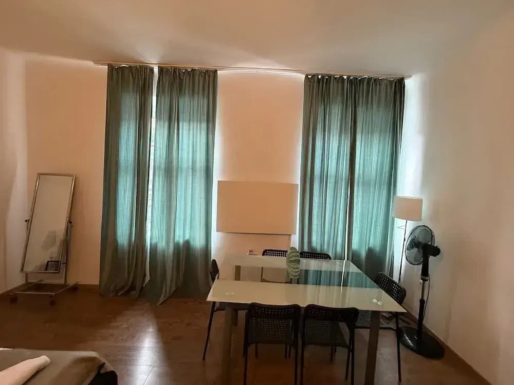 Smart 2BR Apt Close to Westbahnhof - photo 4