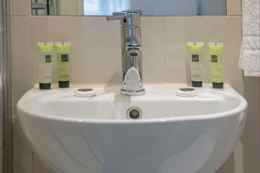 Queensway Hotel Sure Hotel Collection By Best Western - photo 9