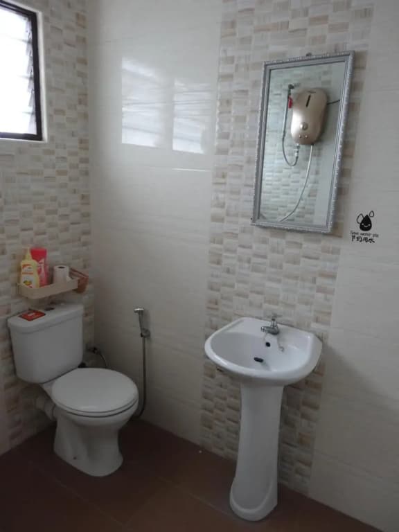 Buntong Homestay - photo 8