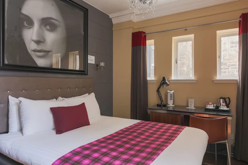 Angel's Share Hotel - photo 22