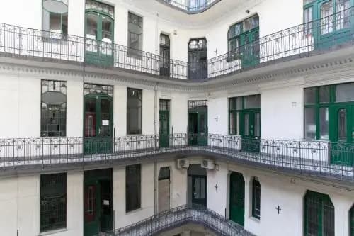 Royal Center Apartment - photo 12