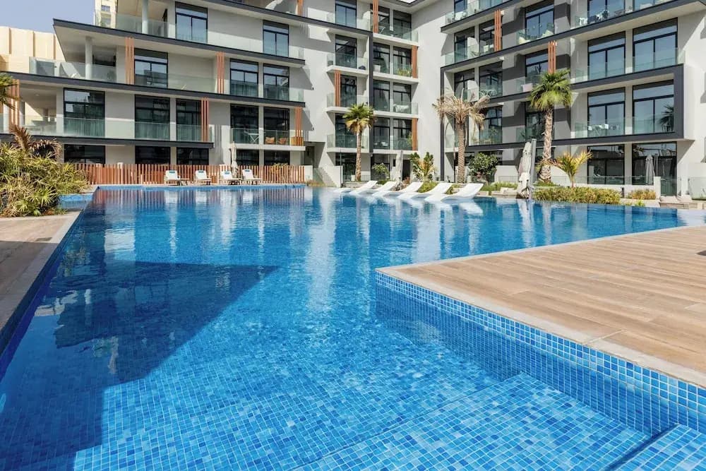 Waves - Comfortable JVC Apt with Balcony - photo 18