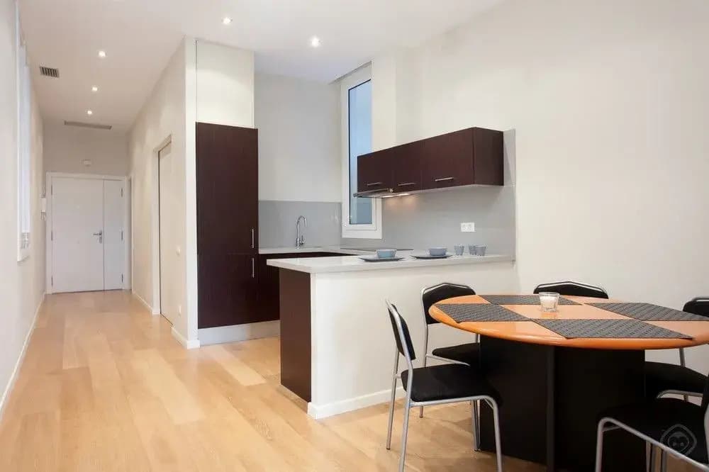 Modern Center Apartments - photo 13