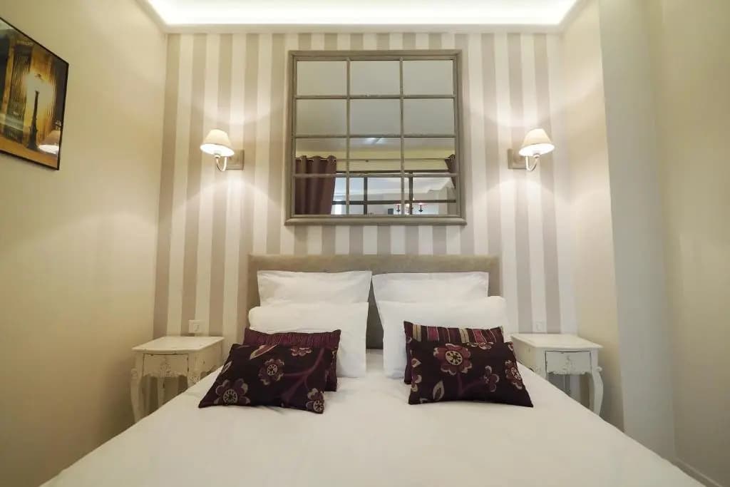 Saint Germain Elegant ChicSuites - photo 2