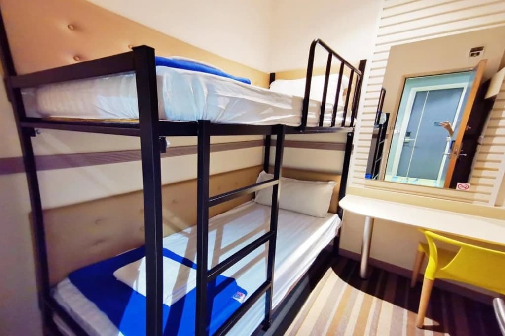 Podstel Hostel Bangkok By RedDoorz - photo 5