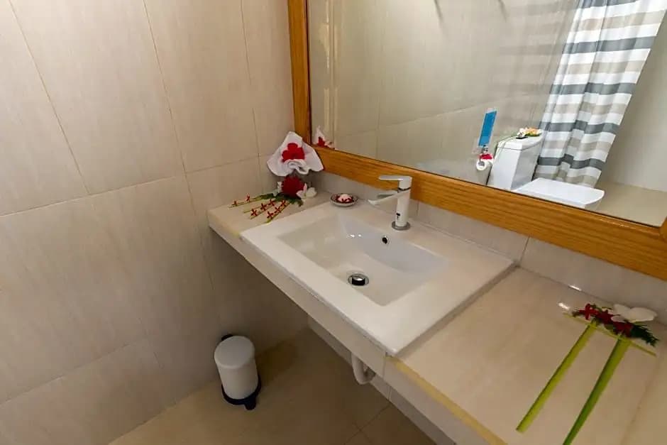 Leaf fish guesthouse - photo 7