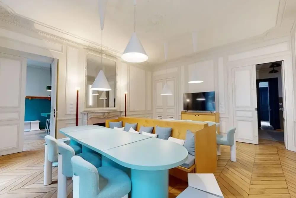 Delightful 1-bed Studio w Shared Co-working Space - photo 4