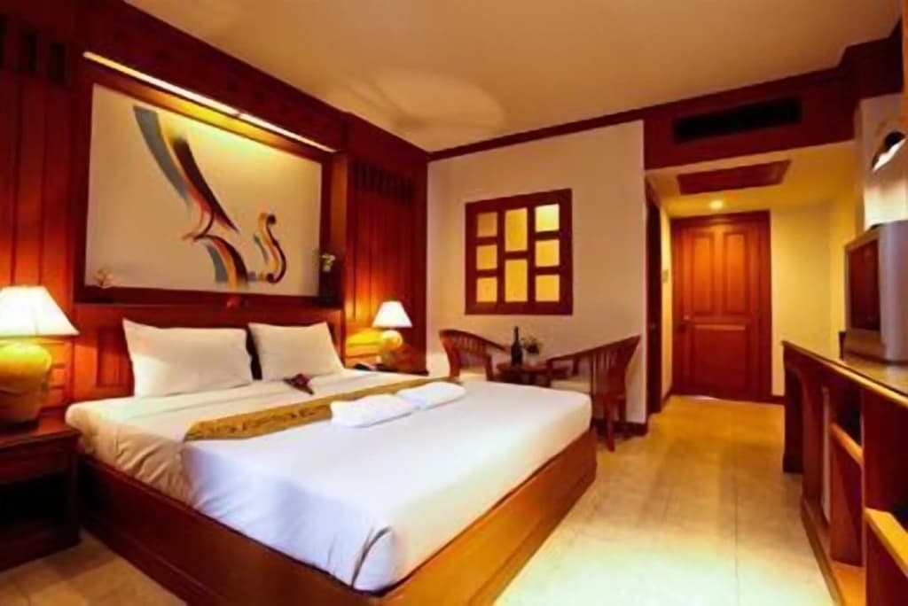 Cello Hotel - photo 5