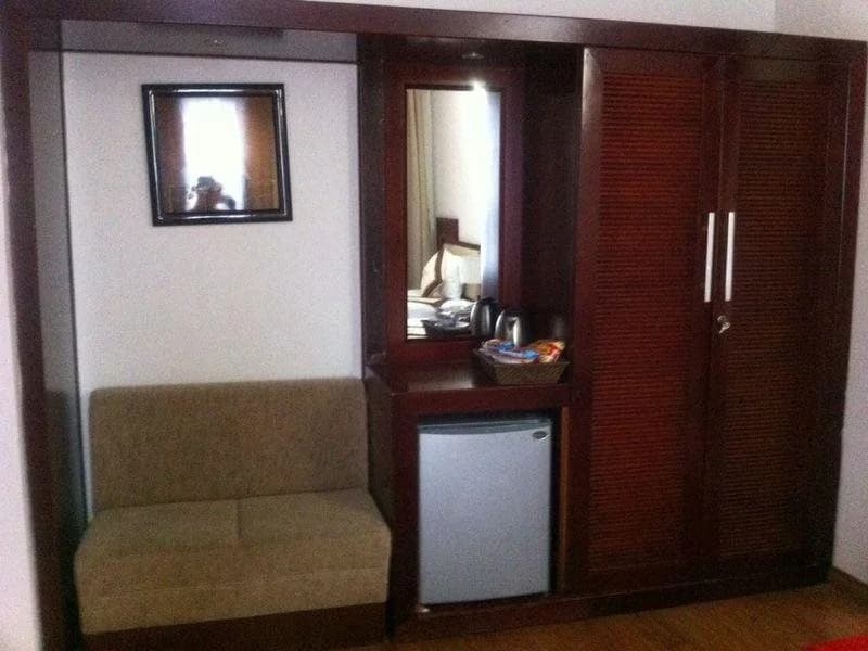 Long Anh Hotel - photo 5