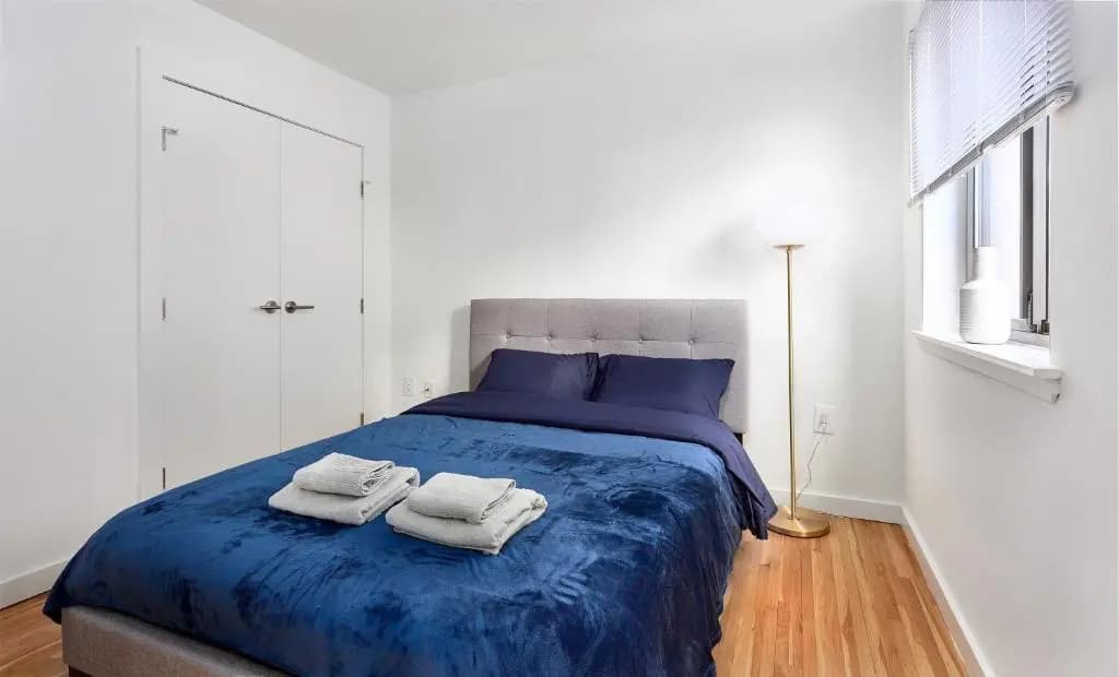 Modern and Spacious apartment in Chelsea - photo 4