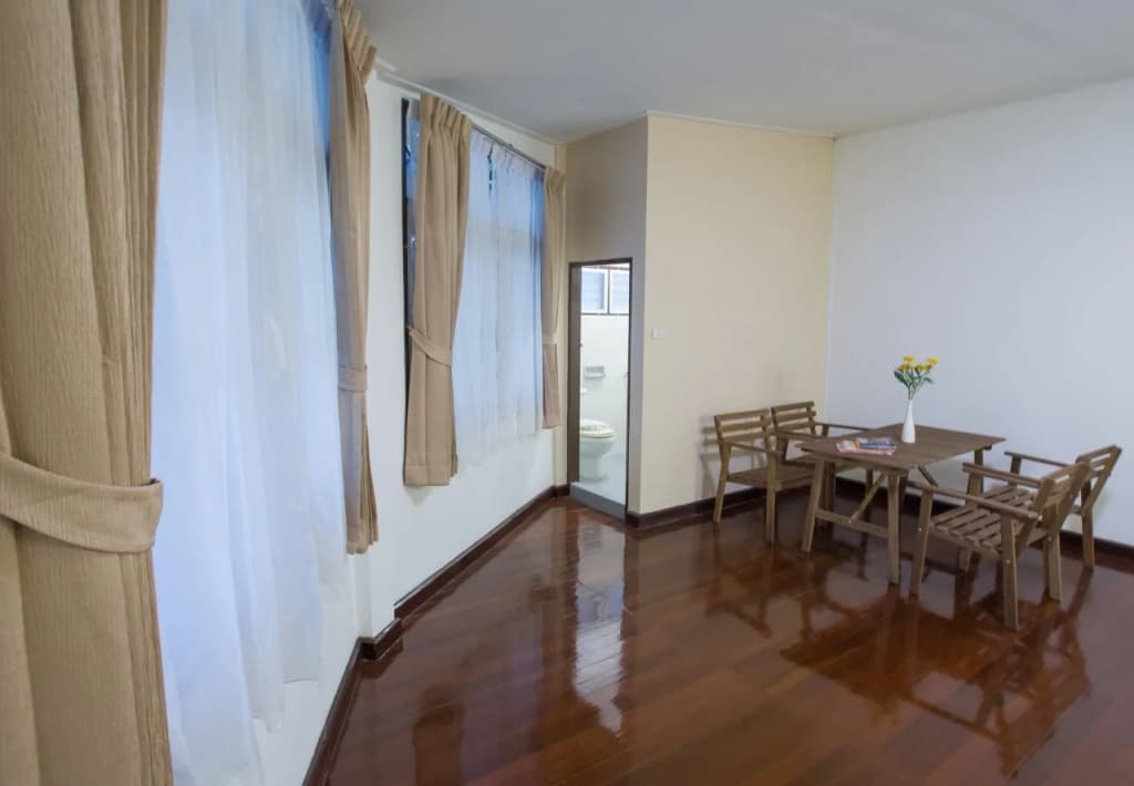 Hotel Bangkokian - photo 5