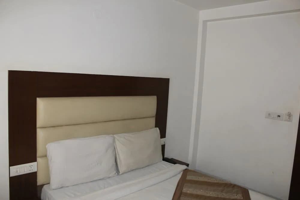 Hotel Opal Inn - photo 26