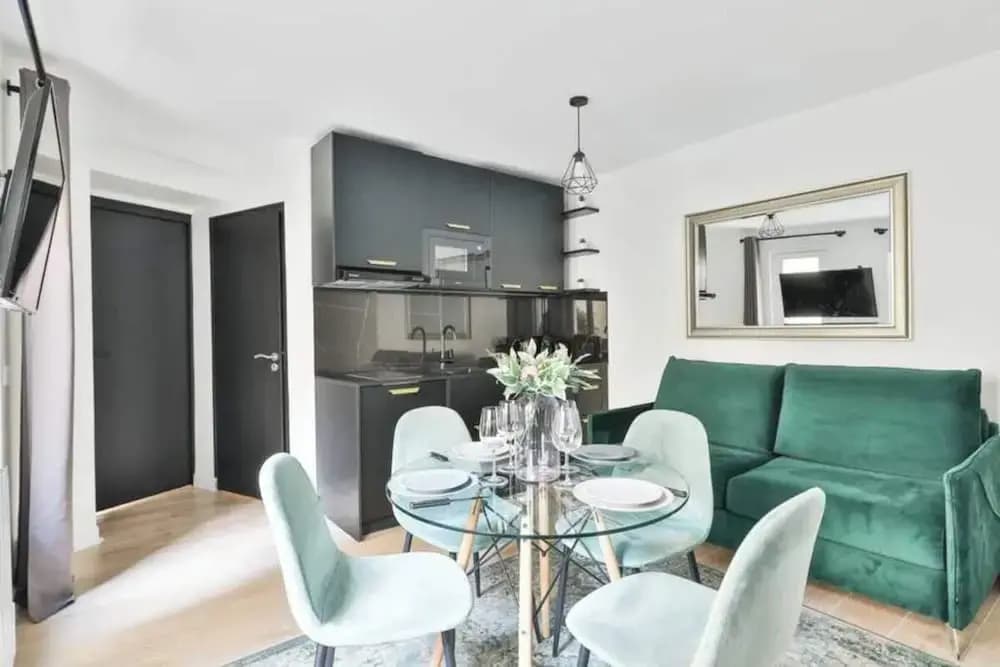 Appartement in the Heart of Paris Jardin du Luxembourg - photo 6