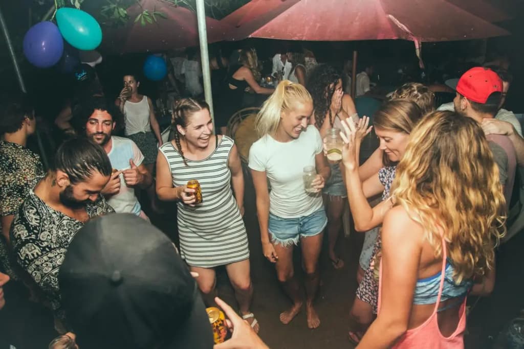 Surf & Party - Hostel Somewhere Else - photo 22