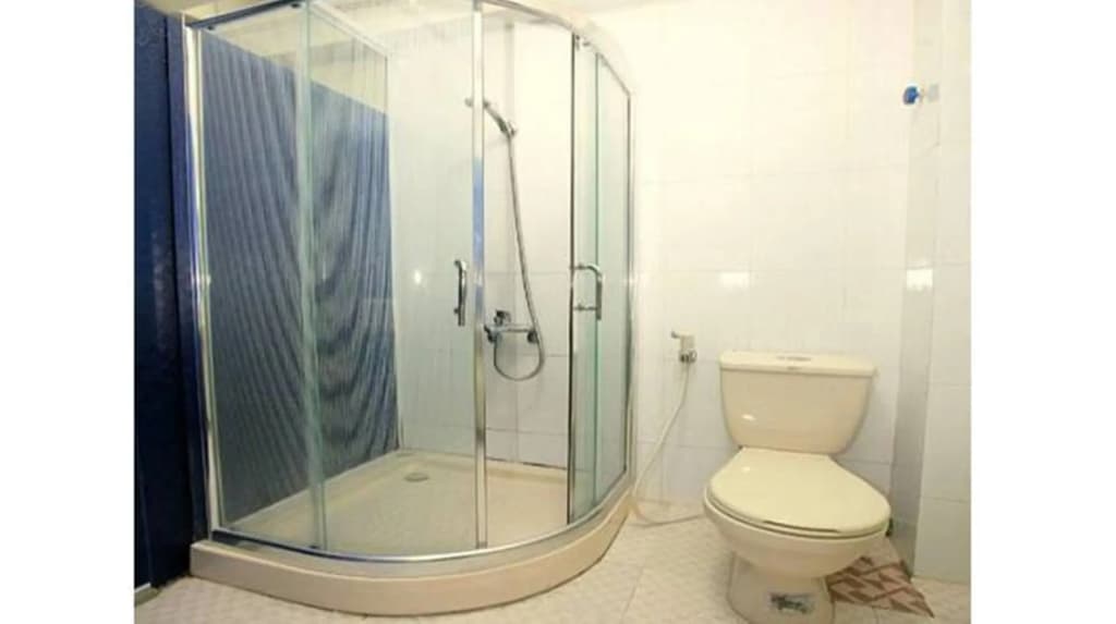 Camellia 5 Hotel - photo 8