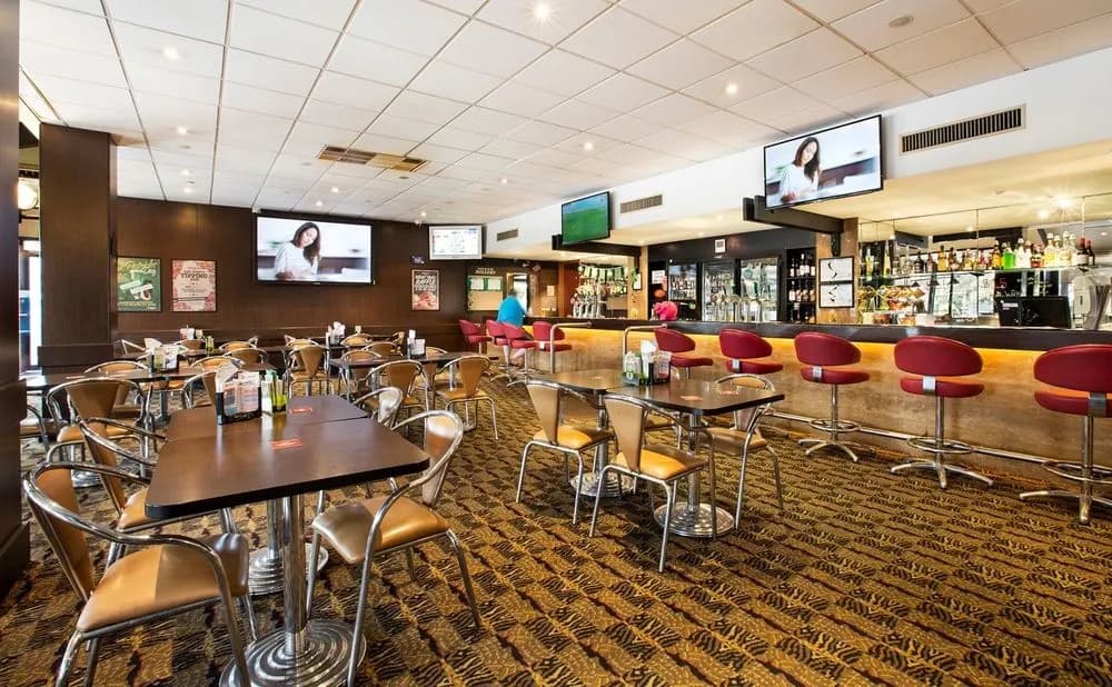 Millers Inn - photo 22