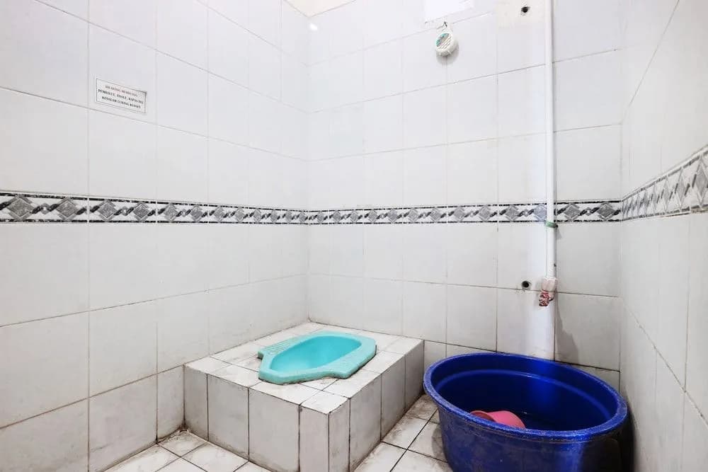 Premium Senen Guesthouse - Female Only - photo 8