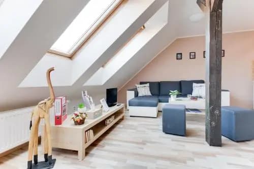 Jane's Attic Apartment - photo 12