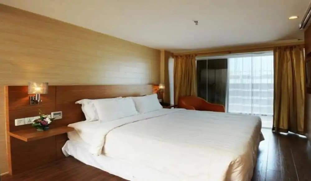 Empire Hotel Subang - photo 1