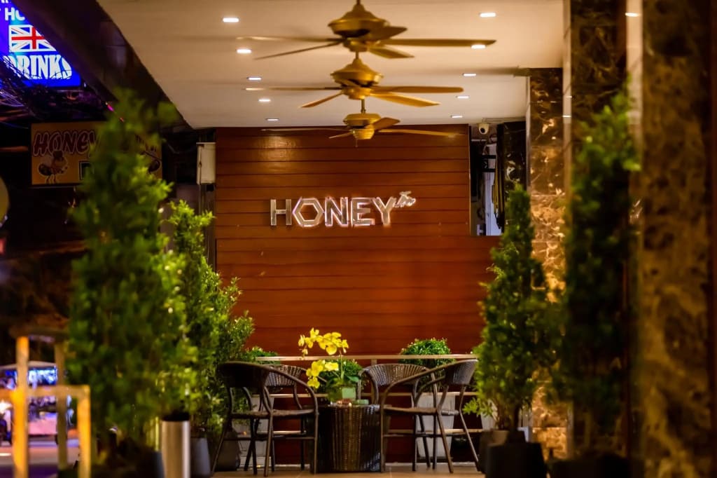 Honey Inn - photo 21
