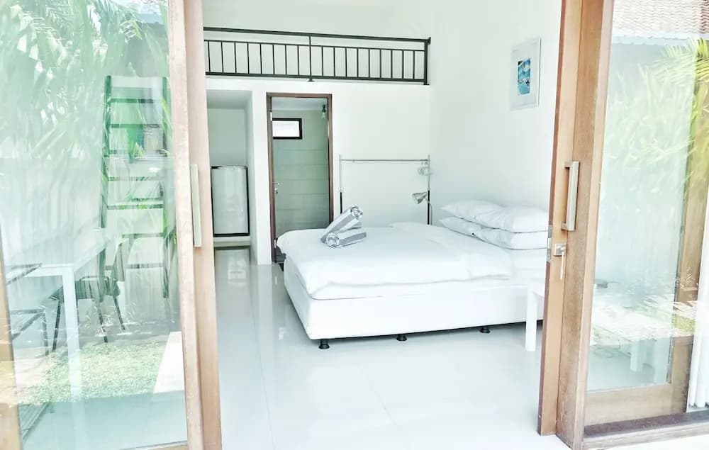 Canggu Beach Inn - photo 6