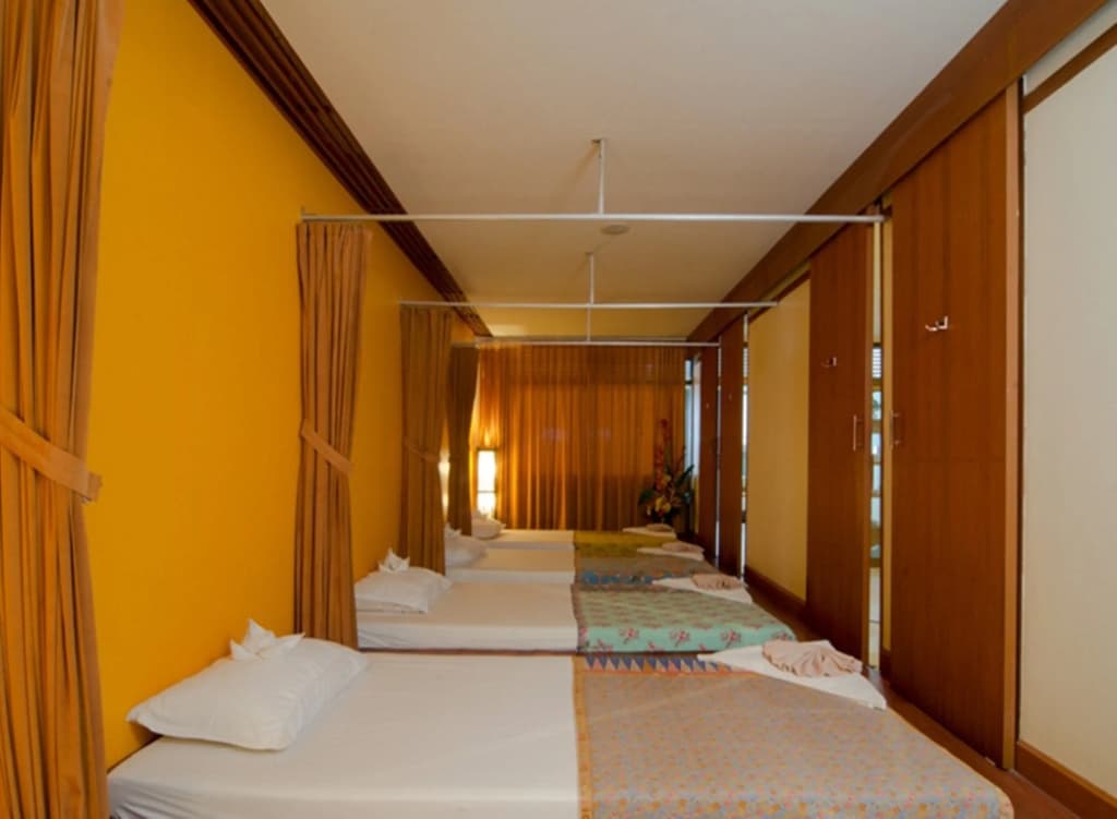 Eastiny Place Hotel - photo 3