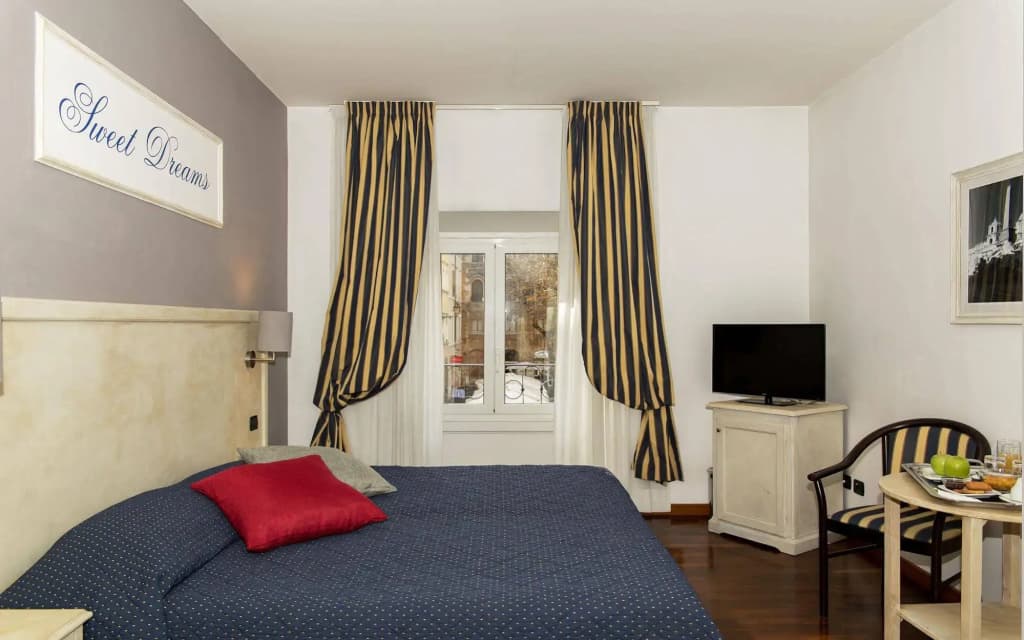 Inn Rome Rooms & Suites - photo 5