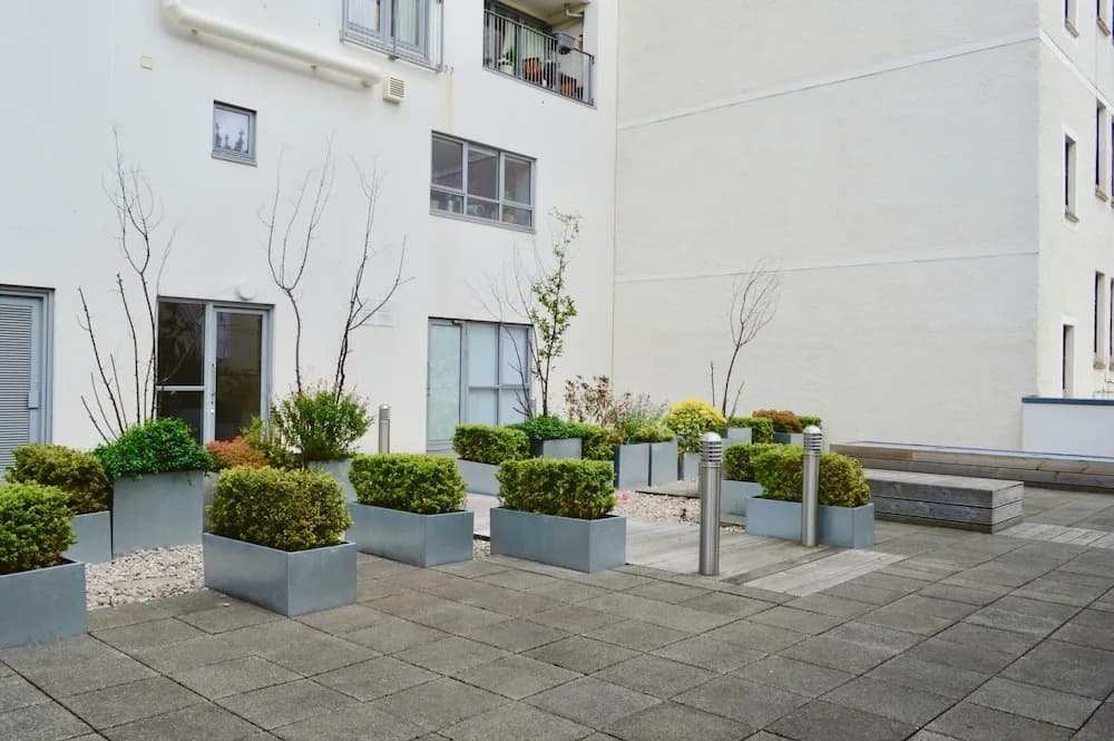Bright Centrally Located Apartment - photo 10