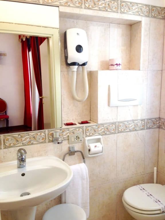 Hotel Serenissima - photo 10