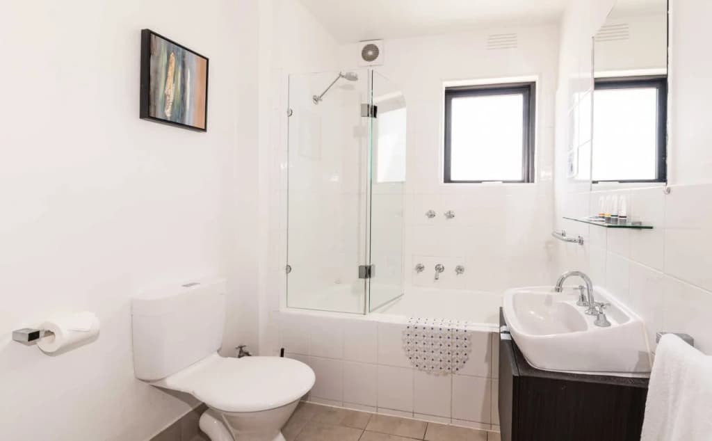 Comfort Hotel East Melbourne - photo 11