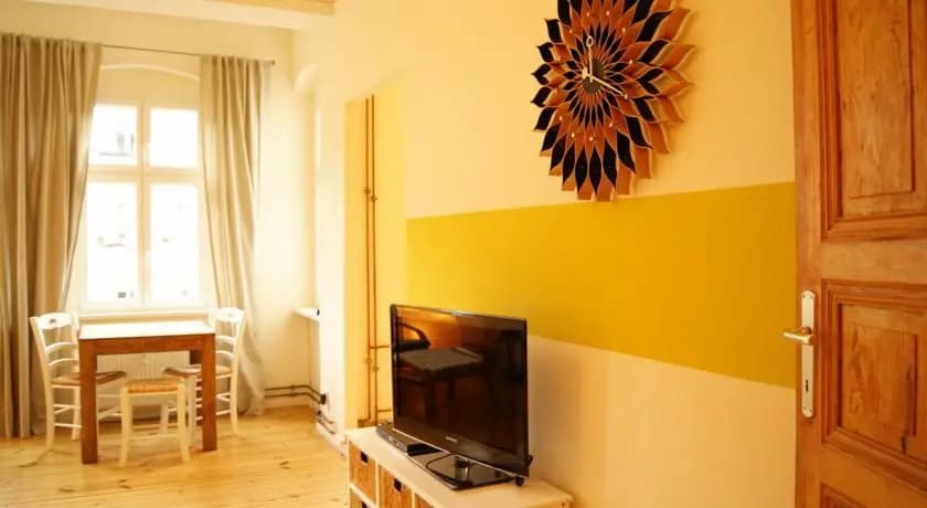 Apartment House Simon-Dach - photo 3