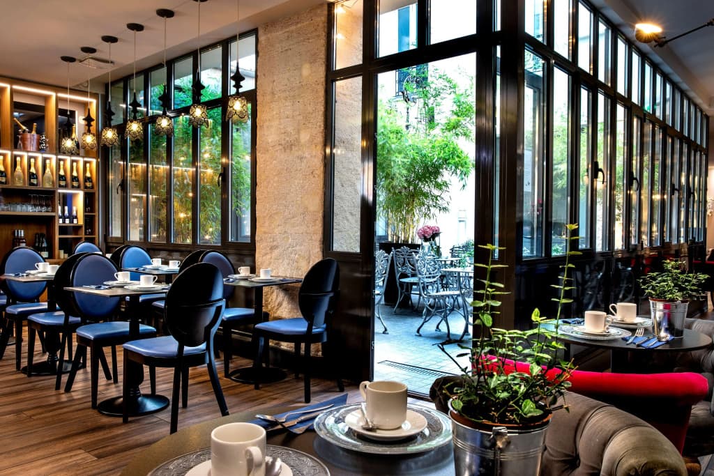 Hotel Mademoiselle - photo 20
