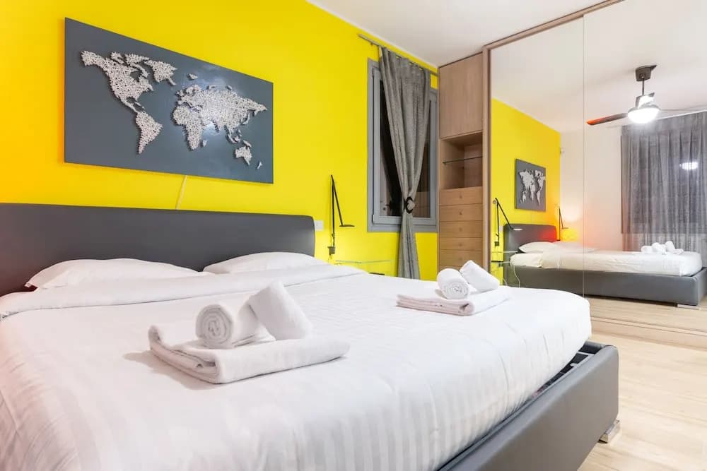 Colorful Boccaccio Apartment - photo 3