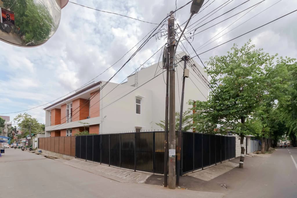 Palm Eight Residence - photo 1