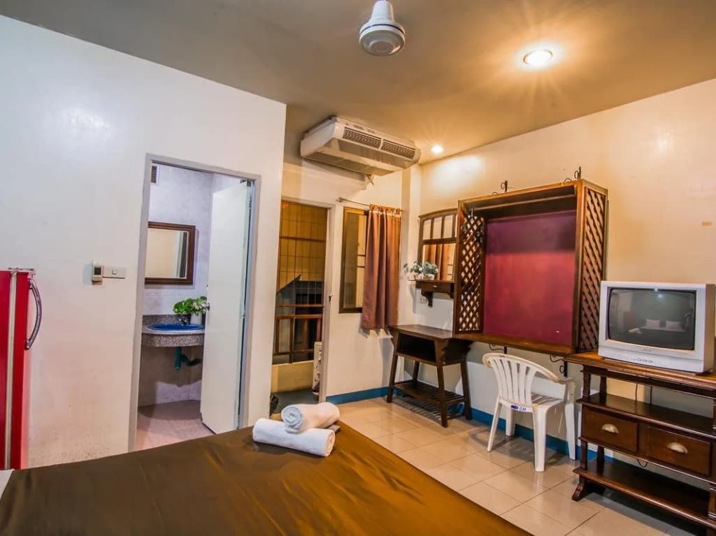 Sutus Court - photo 2