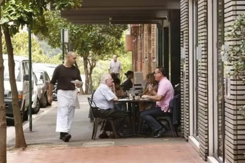Couple's Gateway in Sunny Elizabeth Bay - photo 12