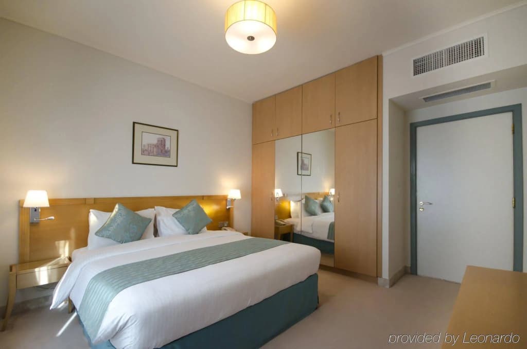Al Bustan Center & Residence Hotel - photo 4