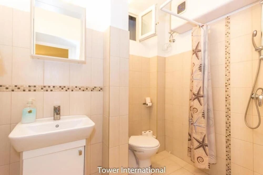 Home Apartment - photo 7